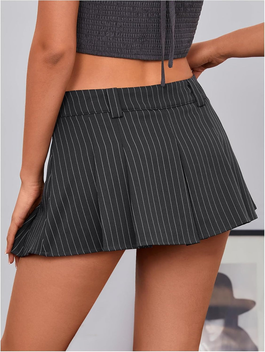 Women Striped Low Waisted Pleated Mini Skirt  Trendy Short Skater Skirts